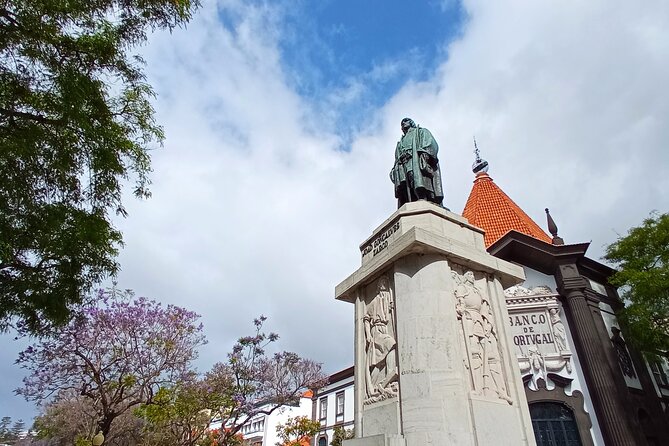 2-Hour Funchal City & Madeira Wine Experience - Stop 5: Pereira d’Oliveira, Madeira wine tasting and bolo de mel