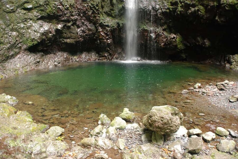 Caldeirão Verde: Queimadas PR9 Transfer and Self-Guided Hike - What to bring on a watery forest hike in Madeira