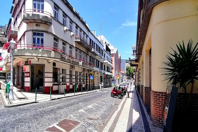Downtown Funchal: A Self-Guided Audio Tour Through the Old City - São Luis de Tolosa Chapel and Corpo Santo Chapel