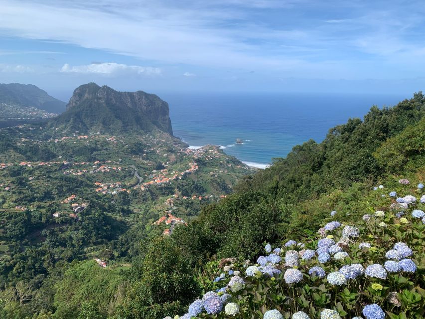 East Tour: Classic jeep tour to East Madeira - Santana - Ribeiro Frio Trout Reserve: A Nature Break That Adds Balance