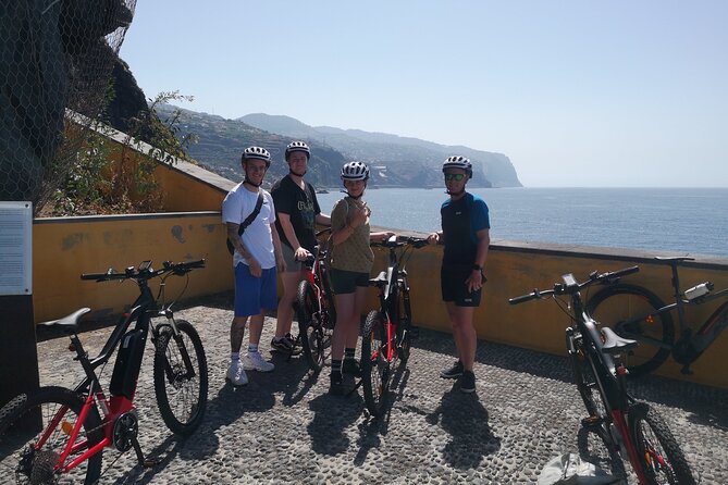 Electric Bike Tour in Northern Madeira - Stop 1: Arco de São Jorge, a viewpoint with a romantic village feel