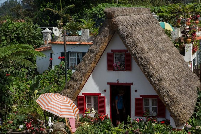 Enchanting North - Full Day- Shared Tour - Faial Fortress Tickets, Penha de Águia to Ponta de São Lourenço Views