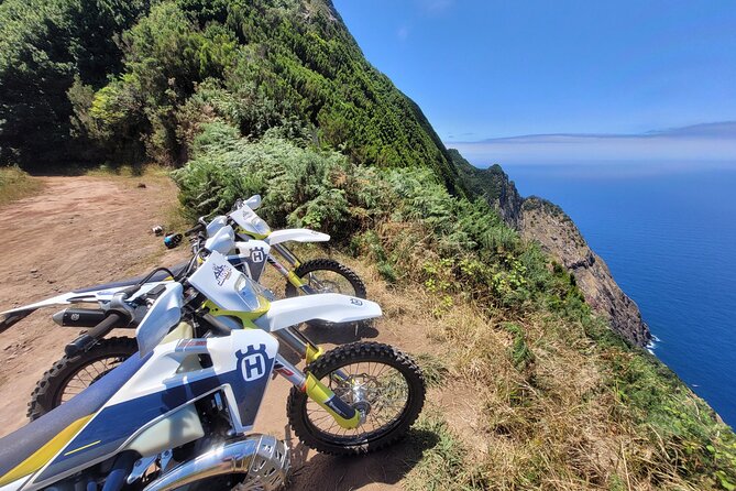 Enduro Dirt-Bike Tour - The Route in Real Order: Pico do Areeiro, Chão das Feiteiras, Santana, Portela, Abrigo do Pastor