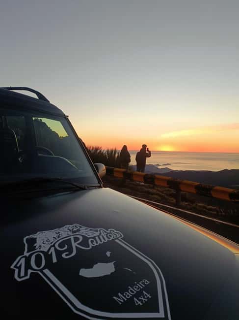 From 0 to 1818 meters to Pico do Arieiro Sunrise - Stop at Pico do Arieiro: The 1.5-Hour Sunrise Setup