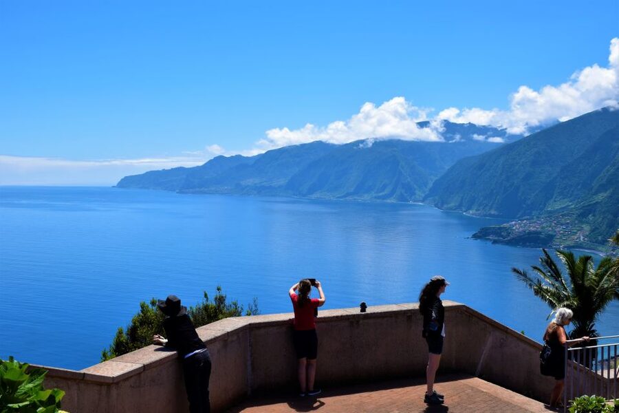 From Funchal: 2-Day Guided Tour of Madeira - Seixal and São Vicente, then Câmara de Lobos