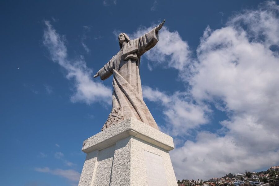 From Funchal: Garajau Tuk-Tuk Tour with Christ King Statue - Cable car included, so you get better angles with less effort