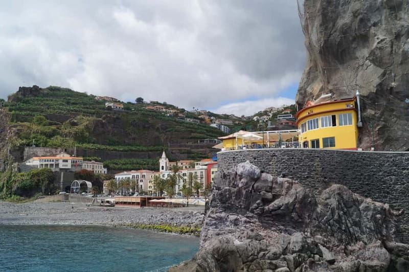 From Funchal: Levada Nova Hiking Tour with stopover at beach - The café briefing: the part that makes a self-guided hike work