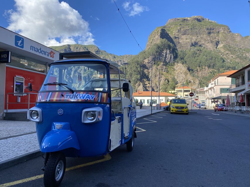 From Funchal: Madeira Nuns Valley Sightseeing Tuk-Tuk Tour - The first climb: Pico dos Barcelos above Funchal