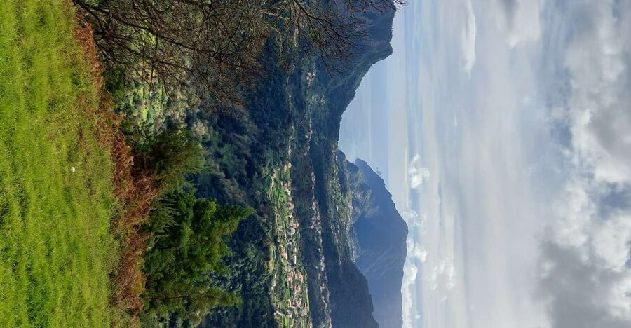 From Funchal: Pico Do Arieiro and Santana Full-Day 4x4 Tour - Guides and the 4x4 Experience, What the Best Days Get Right
