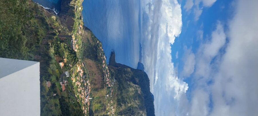 From Funchal: Pico Do Arieiro and Santana Full-Day 4x4 Tour - From Funchal Up Toward Pico do Arieiro, the View Trigger