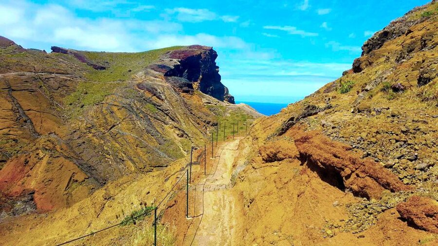 From Funchal: Ponta de São Lourenço/Caniçal Full-Day Hike - Ponta de São Lourenço: the main peninsula walk