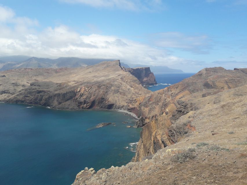 From Funchal: Ponta de São Lourenço/Caniçal Full-Day Hike - North coast and south coast views: Desertas and Porto Santo