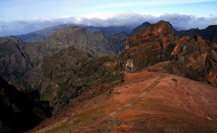 From Funchal: Santana and Pico do Areeiro East Island Tour - Santana: the long cultural stop you will actually use