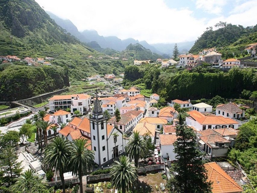 From Funchal: West Madeira and Laurel Forest Day Trip - Câmara de Lobos: fishing village, hill farms, and Churchill nearby