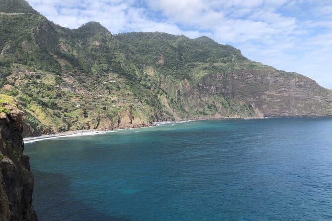 Full day East Adventure Jeep Tour in Madeira Portugal - Stop 3: Santana houses and a lunch rhythm that makes sense
