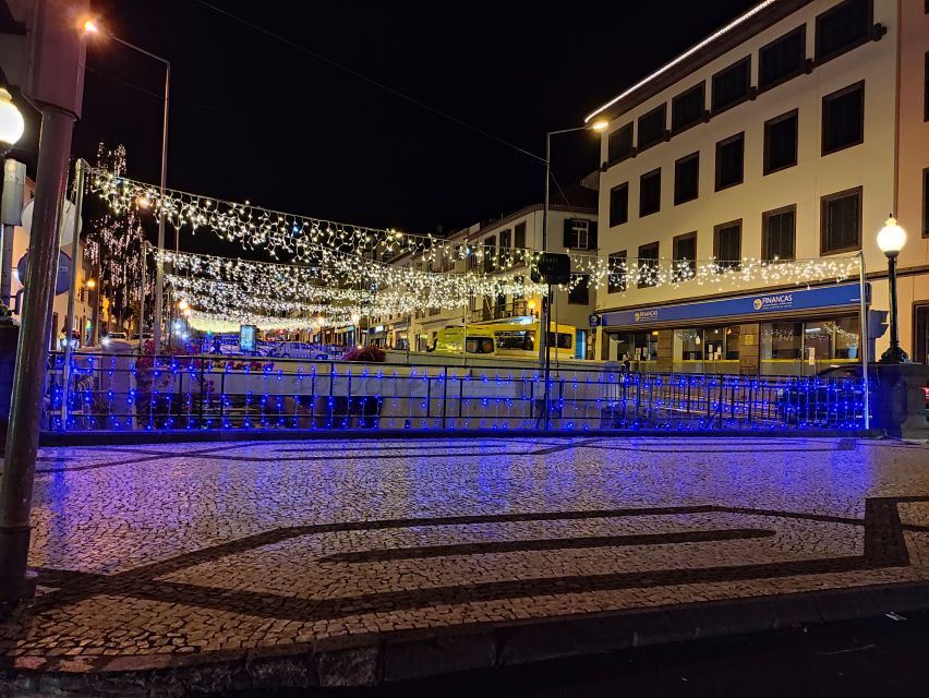Funchal: Christmas Lights Sightseeing Night Tour - Who this tour suits best