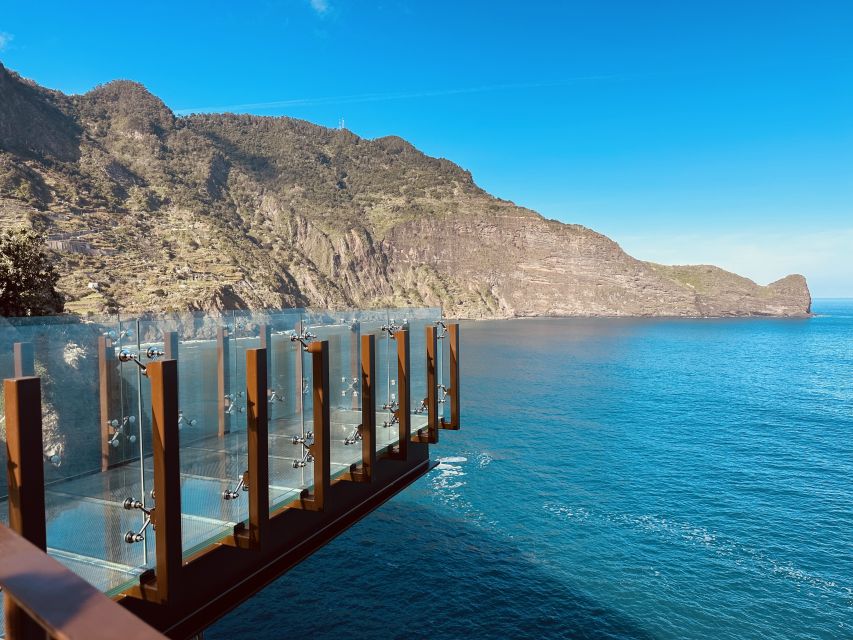 Funchal: East Madeira Island Guided Tour & Laurissilva Walk - Porto da Cruz and North Mills Distillery: the free rum taste
