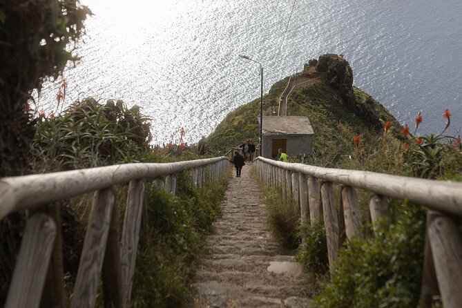 Funchal highlights 5h Private Tour in Madeira - Eira do Serrado at 1095 m, Curral das Freiras from above