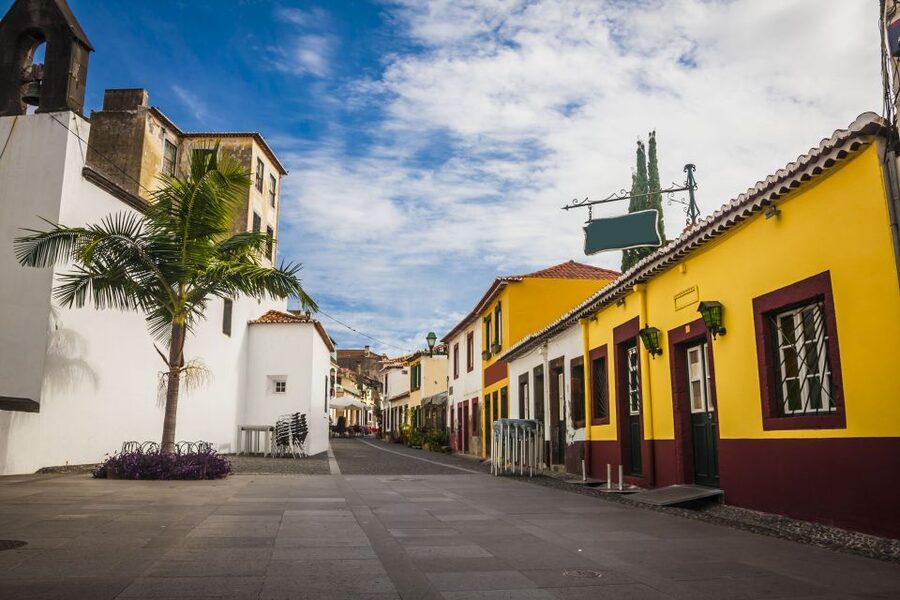 Funchal: Hop-On Hop-Off Bus Tour - Headphones and audio guide: what to expect when there is no live guide