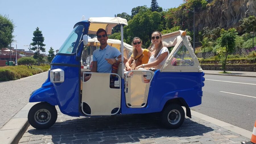 Funchal: Monte Toboggan and Old Town Tour by Tuk-Tuk - The basket cart ride: 2 kilometers, over 100 years of tradition