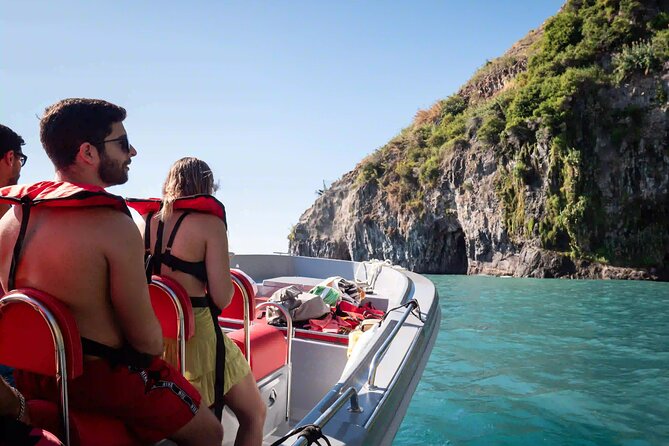 Funchal: Speedboat tour- SEE THE ISLAND AND LIFE AT SEA - Key highlights you will actually feel on the day