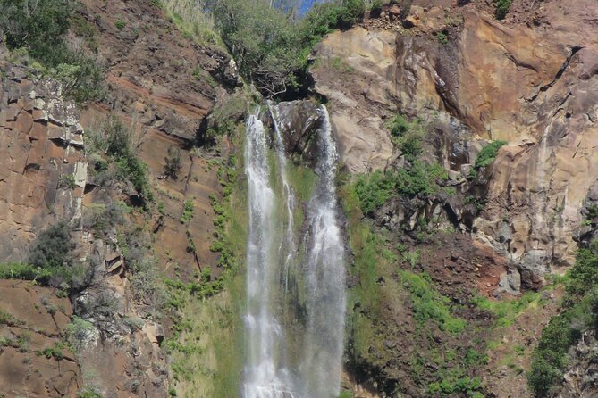 Guided Exploration of Southwest Madeira in a 4x4 - Stop 3: Praia Ponta do Sol quick beach break (not included)