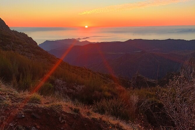 Half day Tour From 0 To 1818 Meters To Pico Do Arieiro Sunrise - Key highlights