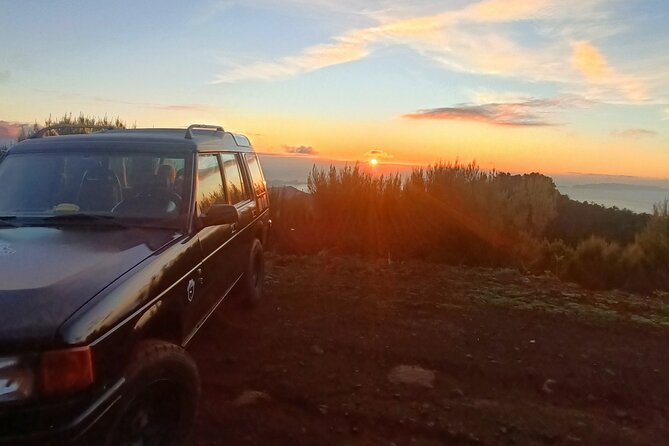 Half day Tour From 0 To 1818 Meters To Pico Do Arieiro Sunrise - How Much Walking and Timing You Should Expect