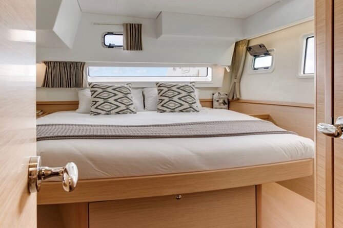 Half Day Tour on a Luxury Catamaran on Madeira Island - Bar Onboard and What to Expect From Drinks and Snacks