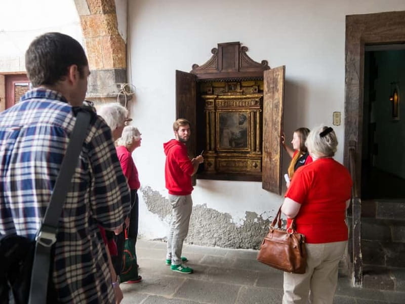 Hidden Funchal: Stories & Secrets Tour - What to Expect on the Walk, from Shoes to Street Inclines