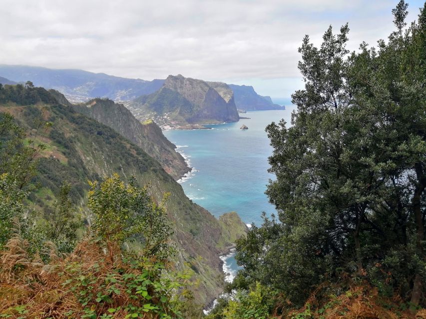 Larano / Boca do Risco full day hike - Boca do Risco ridge walking: where the coast stays in your peripheral vision