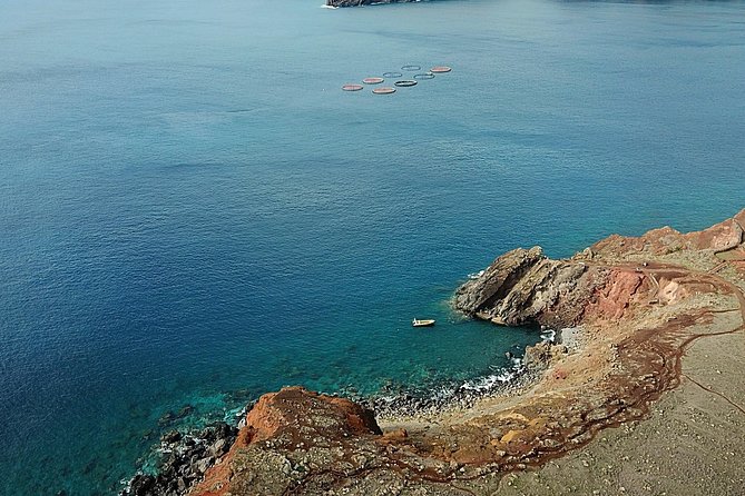 Lighthouse View 2 - Boat Tour Ponta São Lourenço - Cais do Sardinha: a quick water break plus the Sardinha House stop
