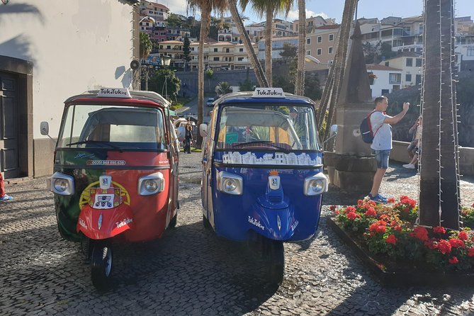 Lobos Chamber - Fisherman Village by tuk tuk - Getting to Av. Sá Carneiro 3, plus hotel pickup in Funchal