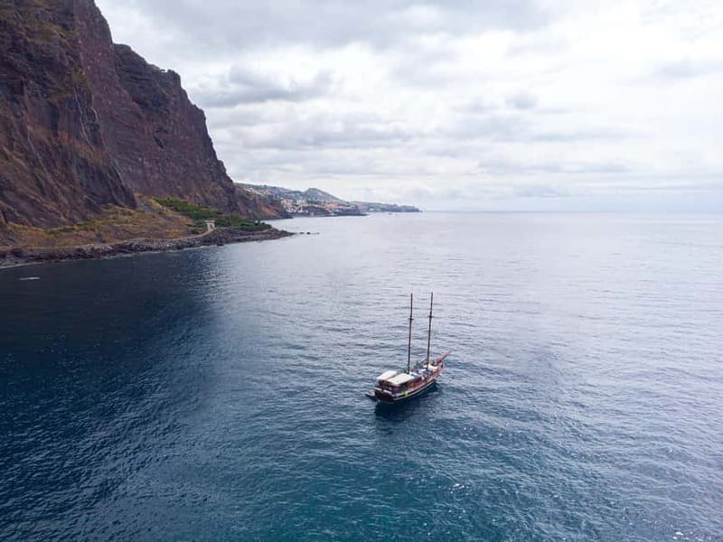Madeira : 5 hour East Coast boat excursion - Lunch, Madeira wine, and the crew’s interactive style