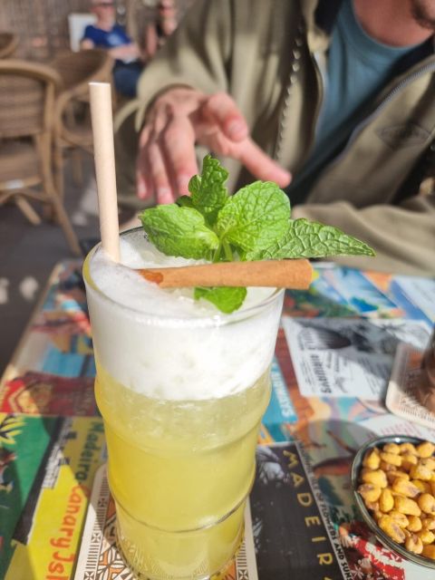 Madeira: Bar Hopping - The 4-hour rhythm: from reserved seats to bar-to-bar tasting