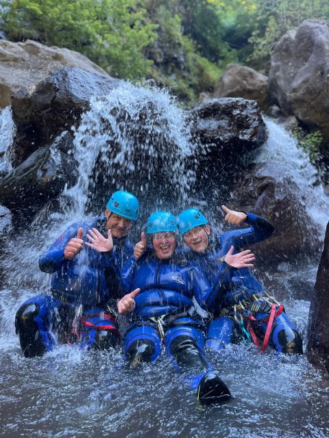 Madeira: Beginner Canyoning - Level 1 - The half-day schedule: village break, scenic time, then canyon work