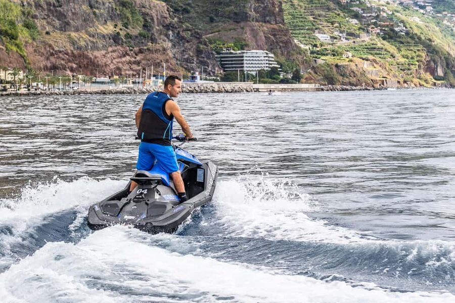 Madeira: Calheta Jet Ski Rental - 30 Minutes, Closed Circuit, Real Adrenaline