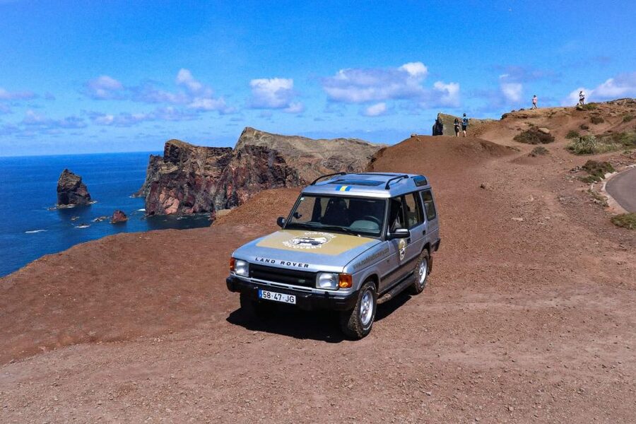 Madeira East Wonders 4X4 Tour Safari - Pickup in Funchal area, then straight to Pico do Areeiro