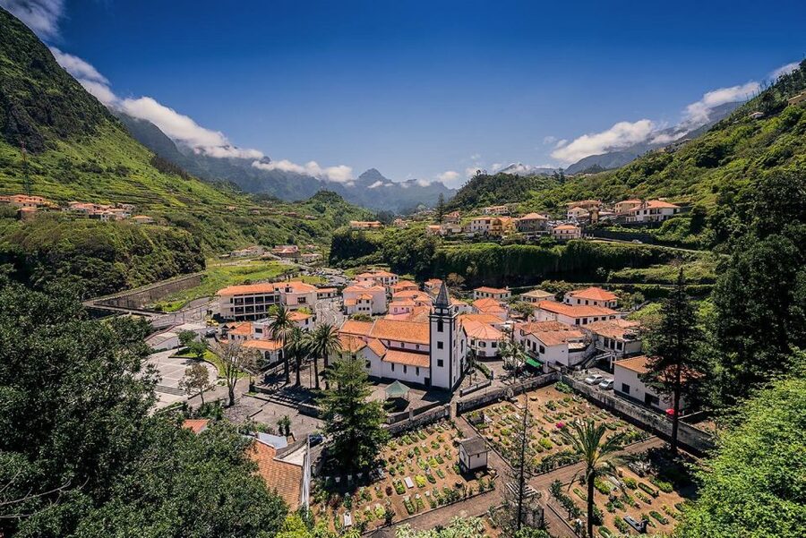 Madeira: Full-Day Porto Moniz Jeep Tour - Should You Book This Full-Day Porto Moniz Jeep Tour?