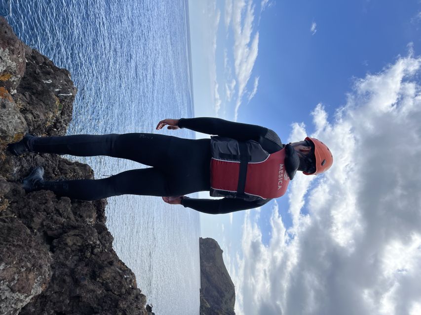 Madeira: Garajau Coastal Hike and Cliff Jumping - Meeting at Lokoloko, then gearing up like you mean it