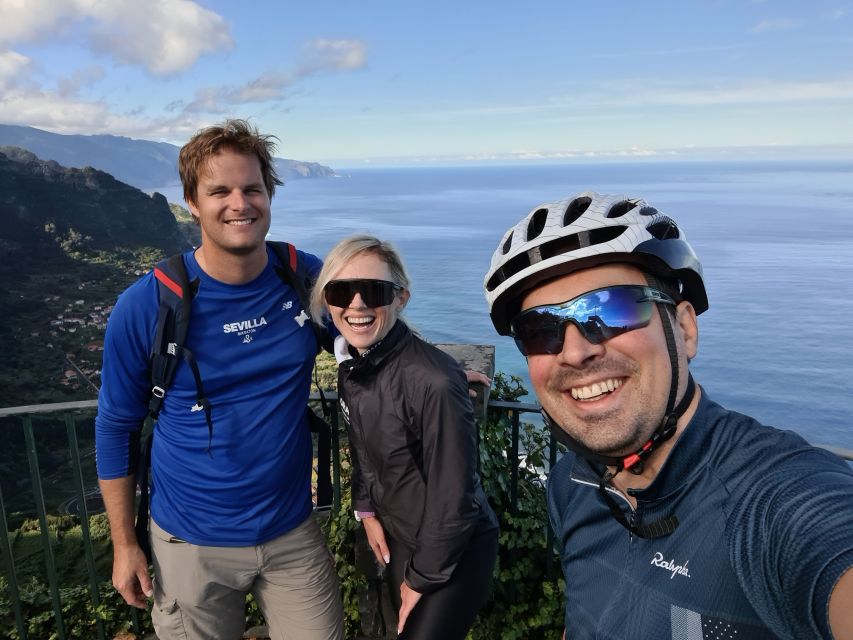 Madeira: Guided E-bike Tour of the North Coast - Boaventura climb and the first big coast panorama
