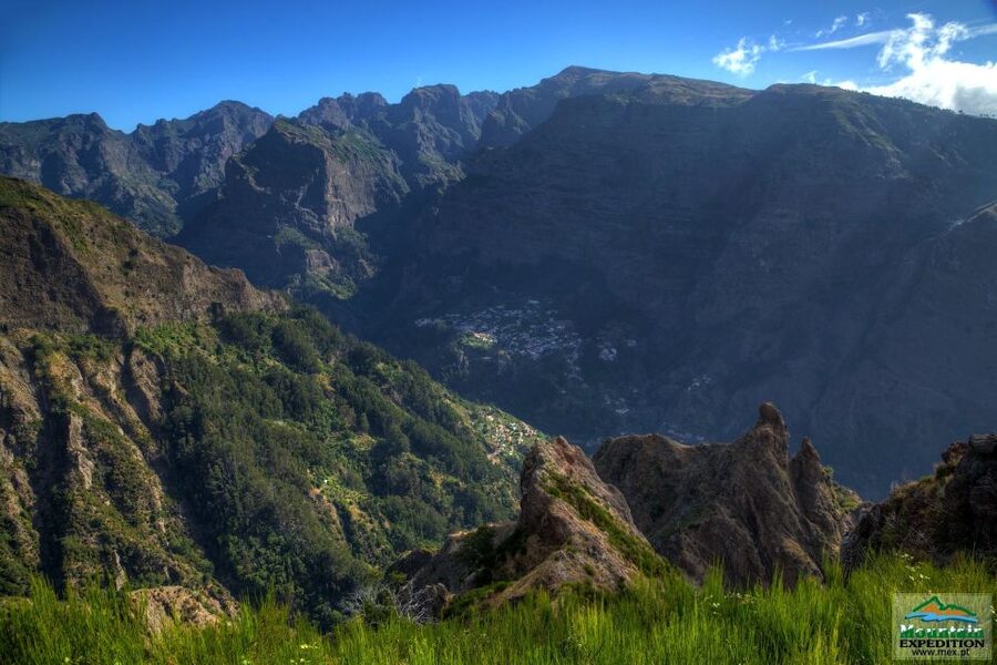 Madeira: Half-Day Nun's Valley and Sea Cliff Tour - Why the Nun’s Valley and sea cliff route fits in 4 hours