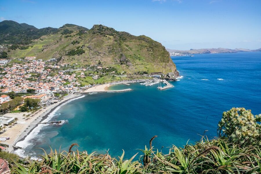 Madeira: Half-Day Pico Arieiro Jeep Tour - Laurissilva Forest Off-Road: What You Actually Experience