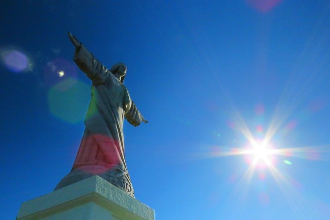 Madeira Highlights: Guided 4-Hour Tour from Funchal - Pickup and extra fees: avoid surprises from the wrong side of the island