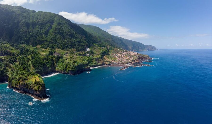 Madeira: Late West Tour with Natural Pools and Cliffs - The guide and small-group format: where the value really shows