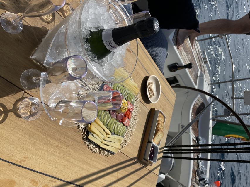 Madeira: Luxury Yacht & Sailing Sunset Tour - Why a south-coast Madeira yacht sunset works so well