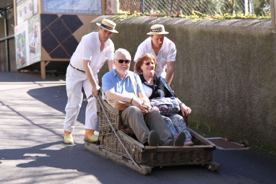 Madeira: Monte Sightseeing Tour & Toboggan Sled Ride - What kind of traveler should book this?