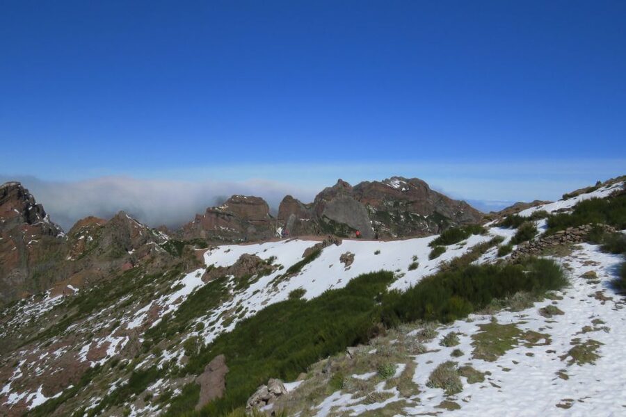 Madeira : Nun's Valleys and Pico Areeiro 4X4 Tour - Pico Areeiro at 1,818 meters: the 360-degree payoff
