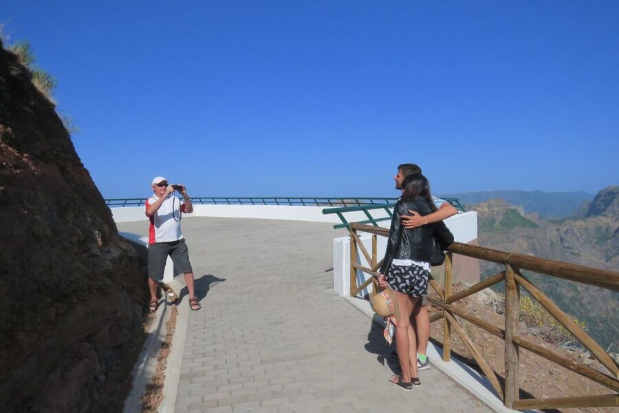 Madeira : Nun's Valleys and Pico Areeiro 4X4 Tour - Camacha wickerwork: seeing tradition up close