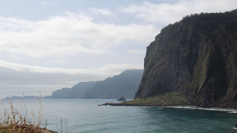 Madeira: Pico do Areeiro Sunrise Tour - Viewpoints after the hike: coast drama in short bursts